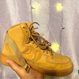 Nike Air Force 1 High Wheat (6.5Y)